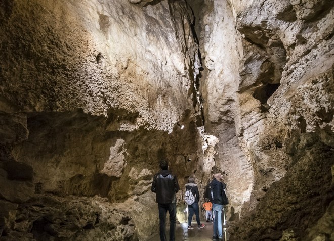 Пещера Szemlő-hegyi