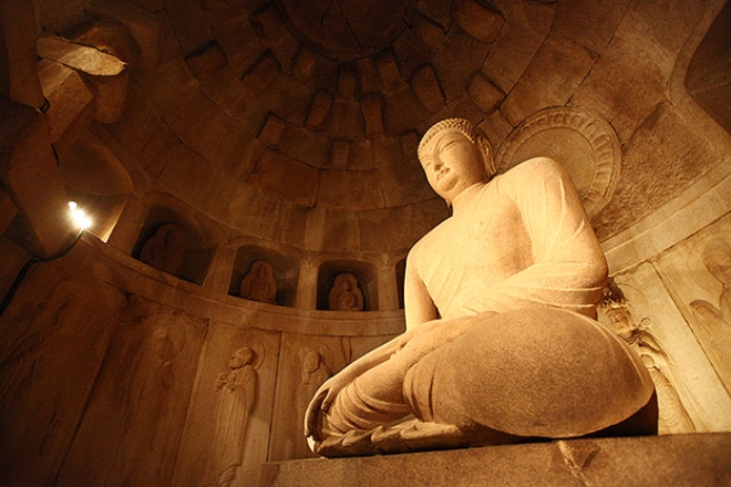 Пещерный Будда