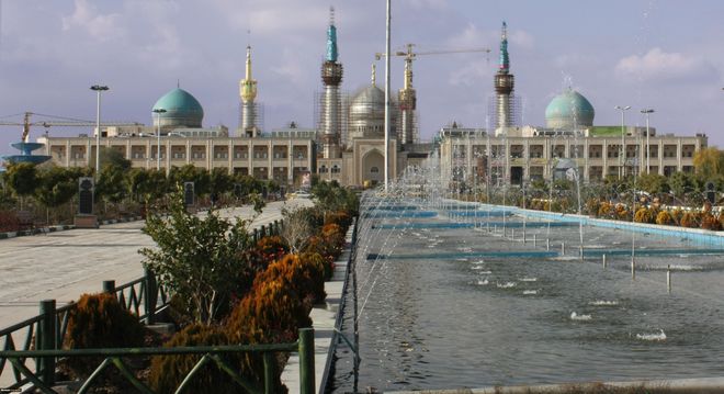 Площадь перед мавзолеем Хомейни, Иран