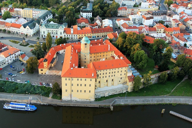Подебрадский замок в самом центре города