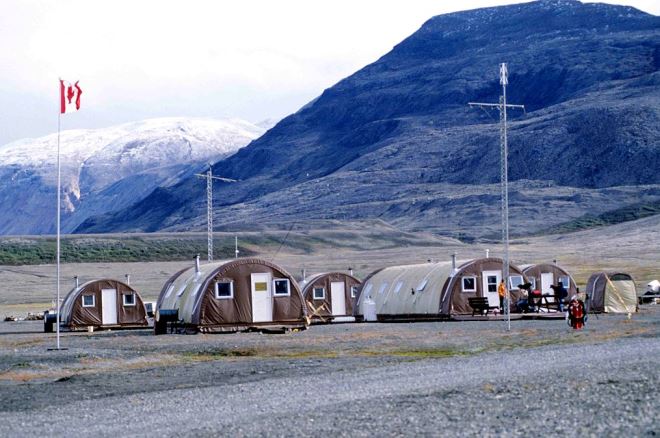 Полевой лагерь во фьорде Танкуари