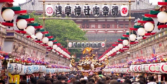 Праздник Сандзя-мацури