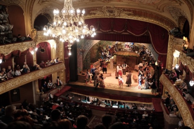 Театр оперетты внутри