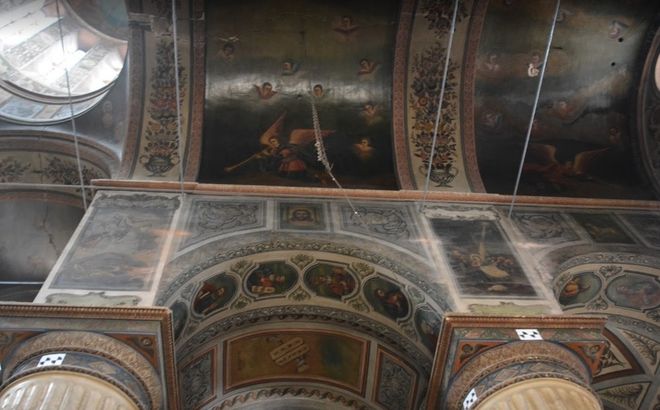 Сохранившиеся фрески на потолке церкви Норашен