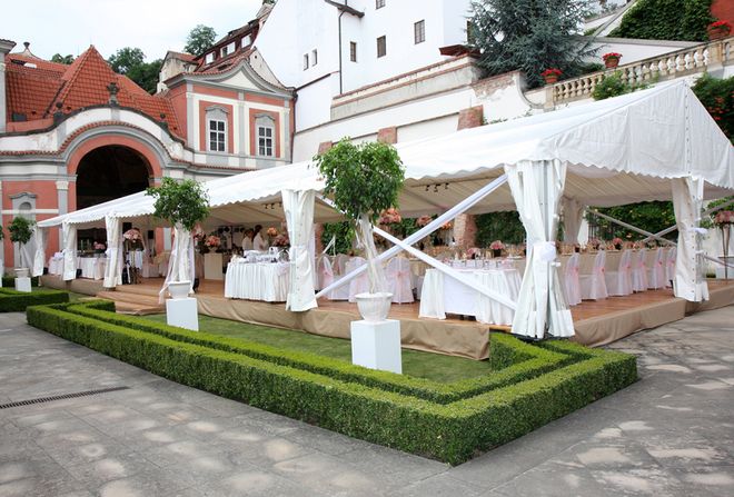 Свадебный банкет в Ледебургском дворце