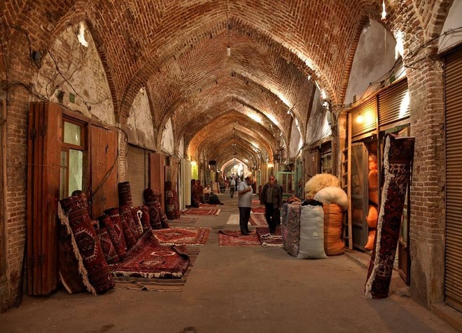 Тебризский базар - место, где можно найти множество товаров