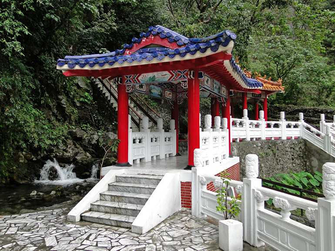 Вход в храм Чанчунь