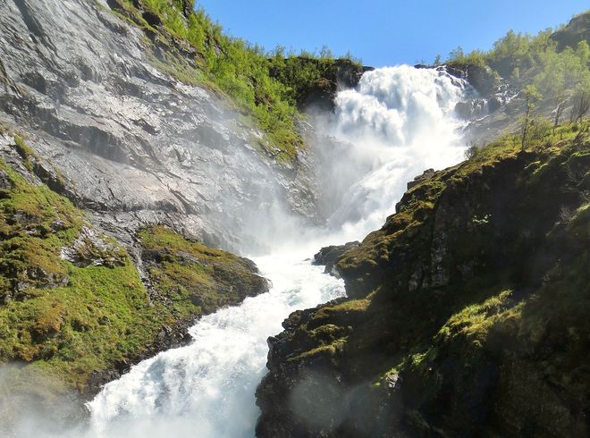 Водопад Кьосфоссен (Kjosfossen)