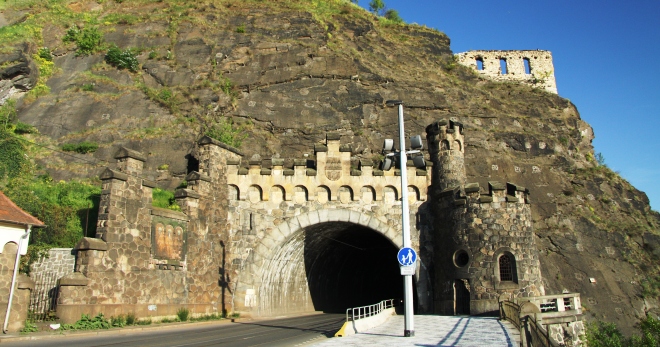 Вышеградский туннель