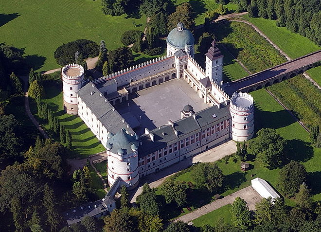 Замок Красицких - сооружение с богатой историей