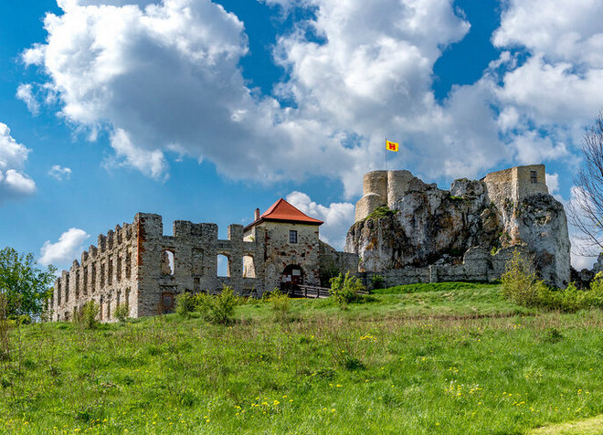 Замок Рабштын - одна из главных исторических достопримечательностей Польши