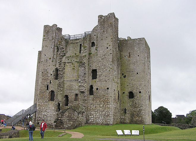 Замок Трим - древнее сооружение с богатой историей