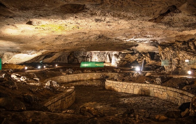 Жилища доисторического человека, найденные в пещере
