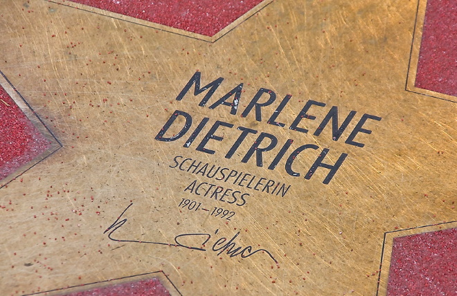Звезда Марлен Дитрих стала первой на бульваре