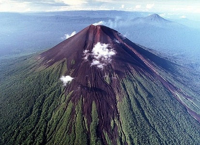 самый высокий вулкан мира 8