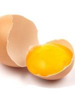 Яичный желток - польза и вред